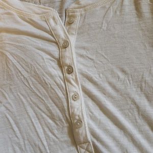 aerie Tops - Aerie henley with thumb hole aerie Tops - Aerie henley with thumb hole
